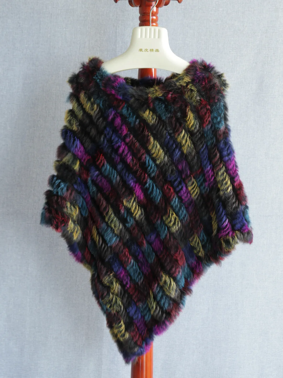 2025 Autunno e Inverno Commercio estero Sfumatura colorata Pelliccia di coniglio Mantello Scialle Giacca di pelliccia Scialle lavorato a maglia a mano pura Donna