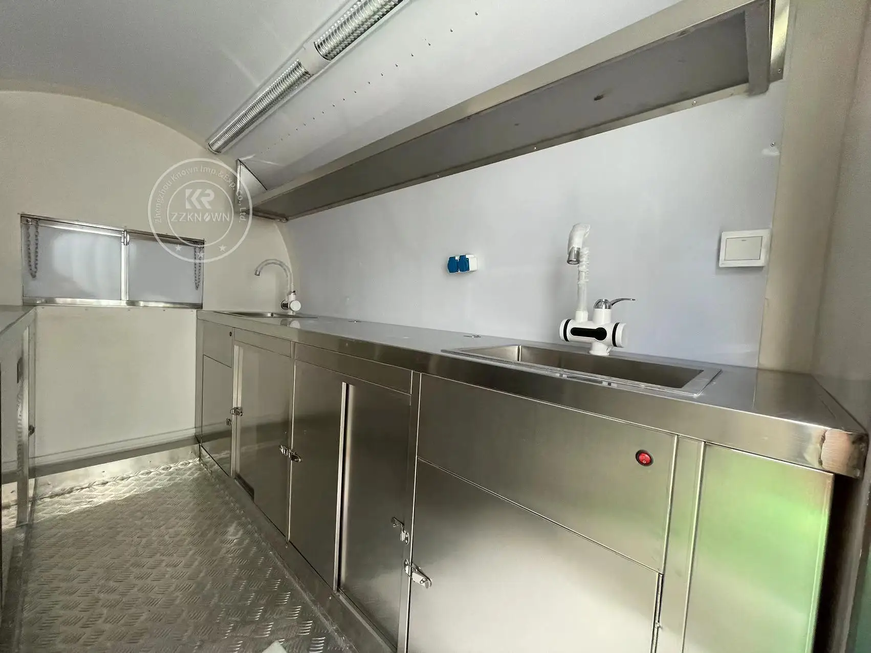 SL-6 Customized  Mobile Food Trailer Food Truck For European Standard