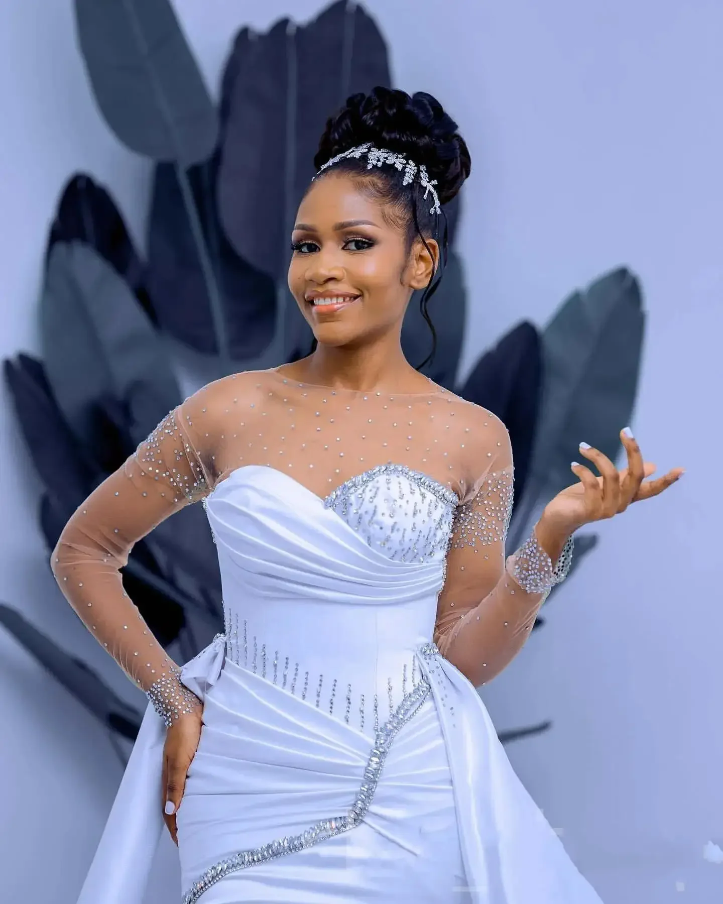 Vestido de novia de lentejuelas con cuentas brillantes, ilusión personalizada, vestido de novia africano de satén de manga larga con tren desmontable