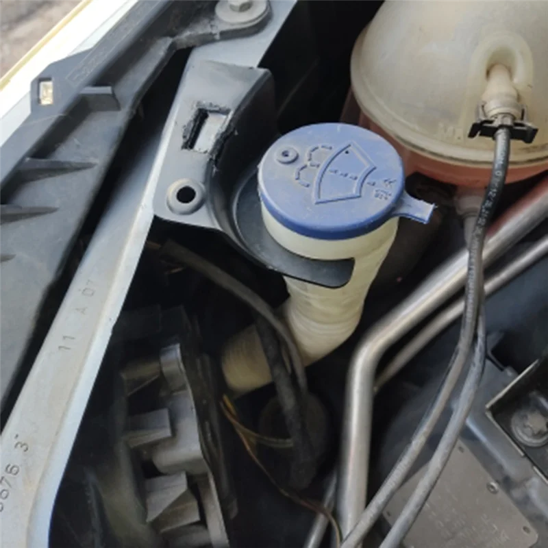 

A04E-Replacement Spray Kettle Blow Can Water Filler Pipe Tube Bracket 643990 For 307 Citroen C-Quatre