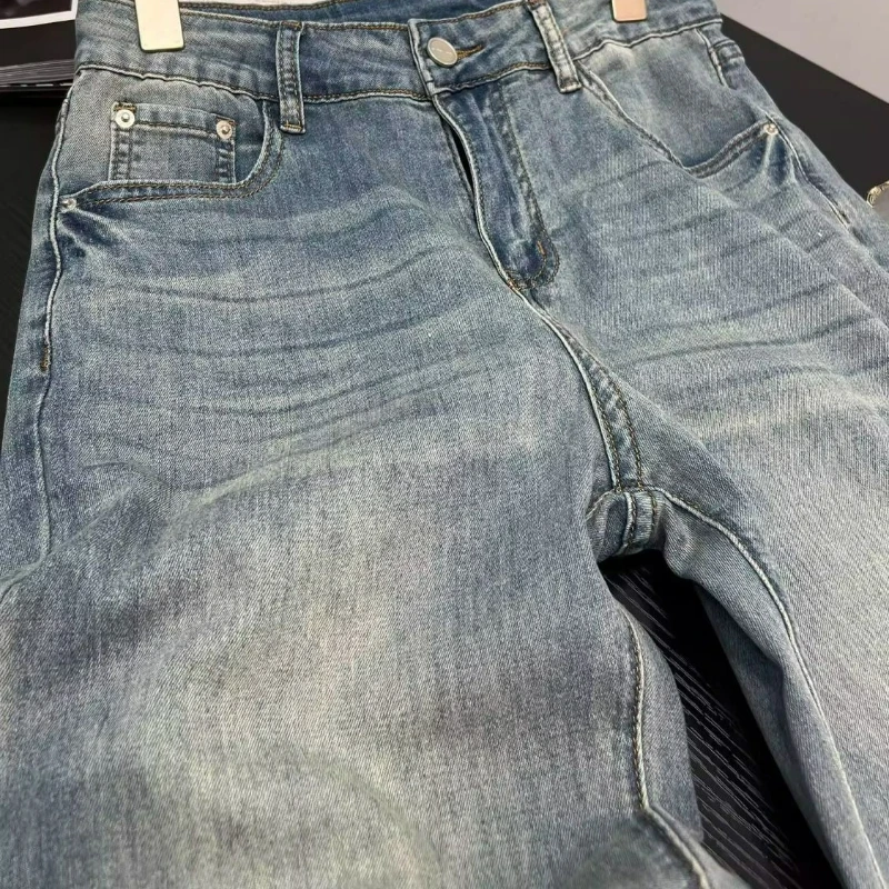 Lässige, jugendliche, bestickte Jeans mit weitem Bein für Damen, 2026, Herbst, hoch taillierte, schlankmachende, elegante, vielseitige Hose mit geradem Bein