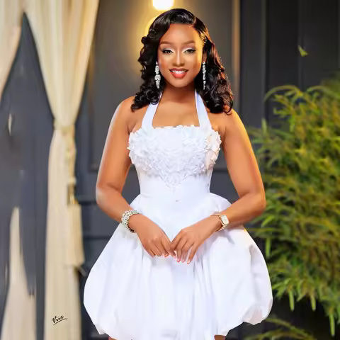 White Short Prom Dress Halter Floral Appliques A Line Above Knee Satin Evening Gowns African Women Cocktail Party Dress