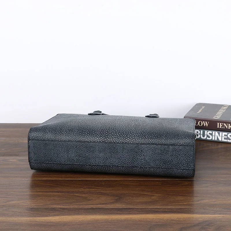 حقيبة يد رجالية جديدة بنمط سمكة لؤلؤية ناعمة حقيبة يد فاخرة حقيبة كمبيوتر حقيبة ملفات جلدية بكتف واحد حقيبة رجالية عصرية #4