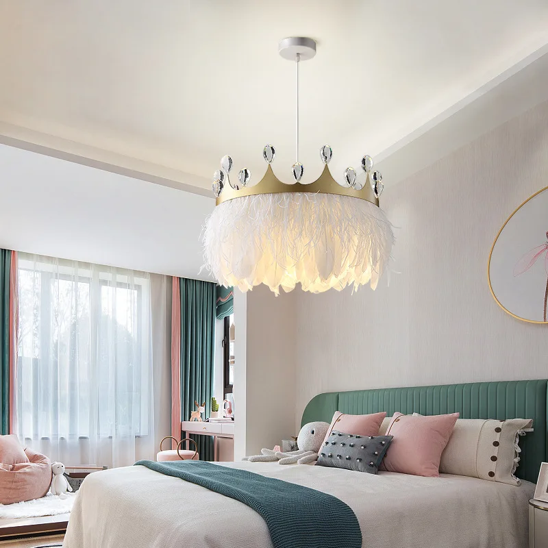 Nordic Bedroom Feather Chandelier Light Warm Romantic Crown Crystal Lighting Princess Room Decorative Light Design Pendant Lamp