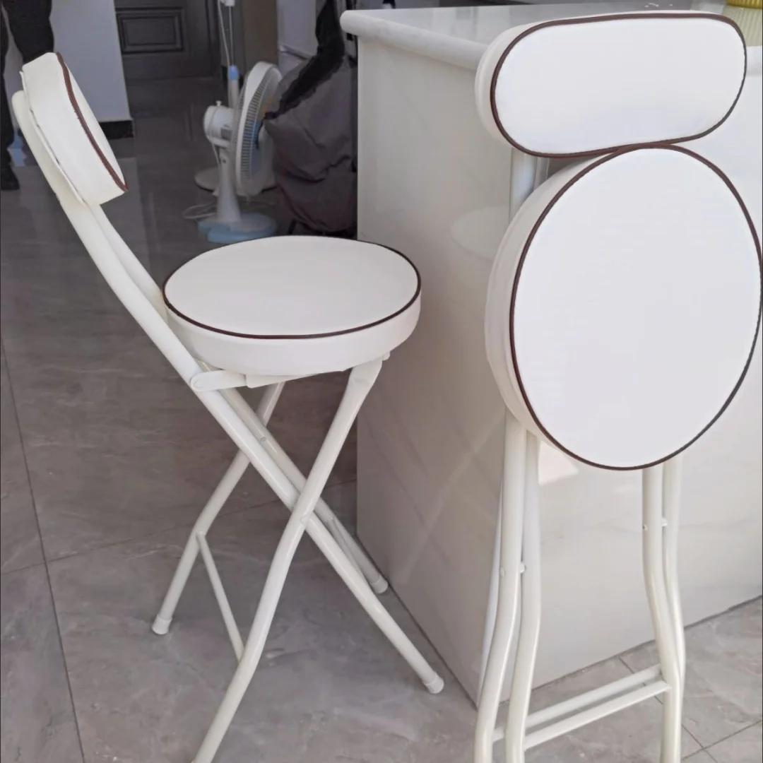 

2pcs Padded Folding Stools, Portable Cushioned Bar Stools with Carry Handle, Space Saving Seating for Party,for Home Cafe Bar