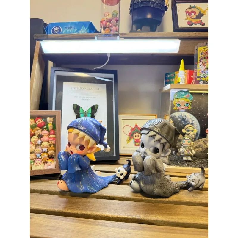 

POPMART Zsiga Panicked Performer Figurine Blind Box Cute and Interesting Decoration Surprise Toys Collection Birthday Gifts