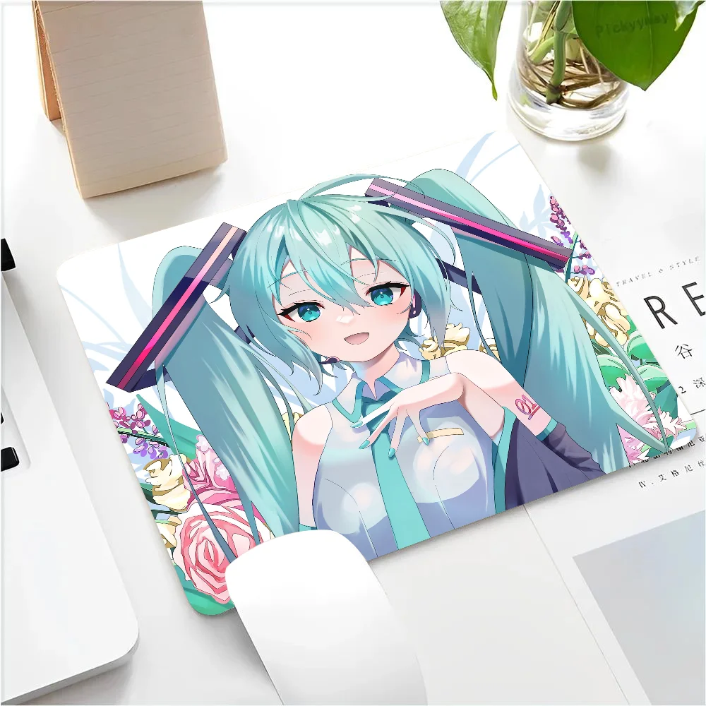 H-Hatsunes Miku Mousepad Small LockEdge Mouse Pad For Gamers Computer Desk Pad Anti-slip Rubber