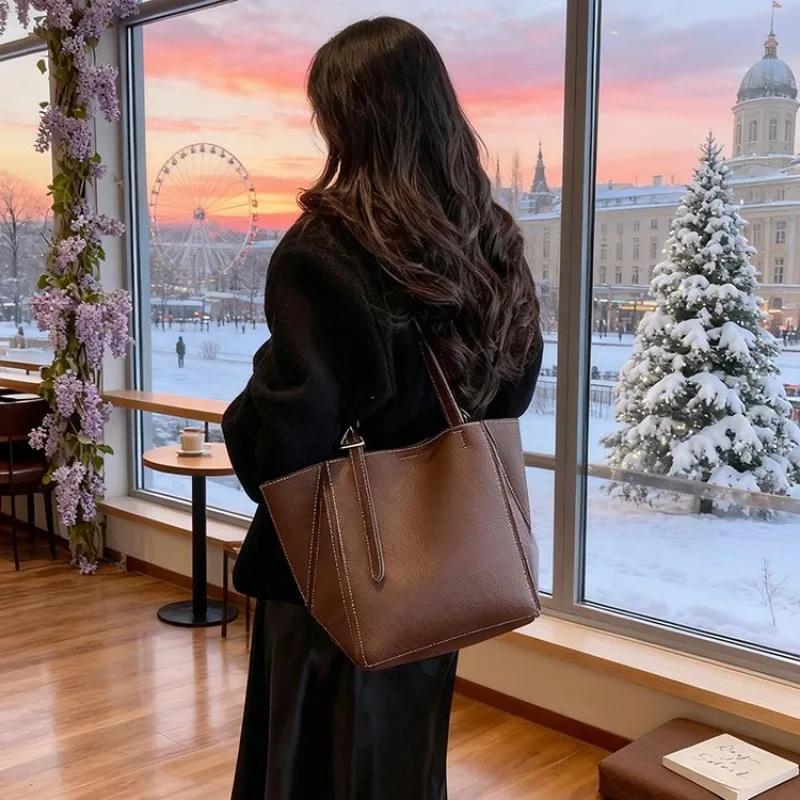 

Стильный и практичный рюкзак-сумка для подгузников: Изысканный, очаровательный, элегантный, стильный, универсальный – для мам и походов на фермерский рынок, для ухода за ребенком.