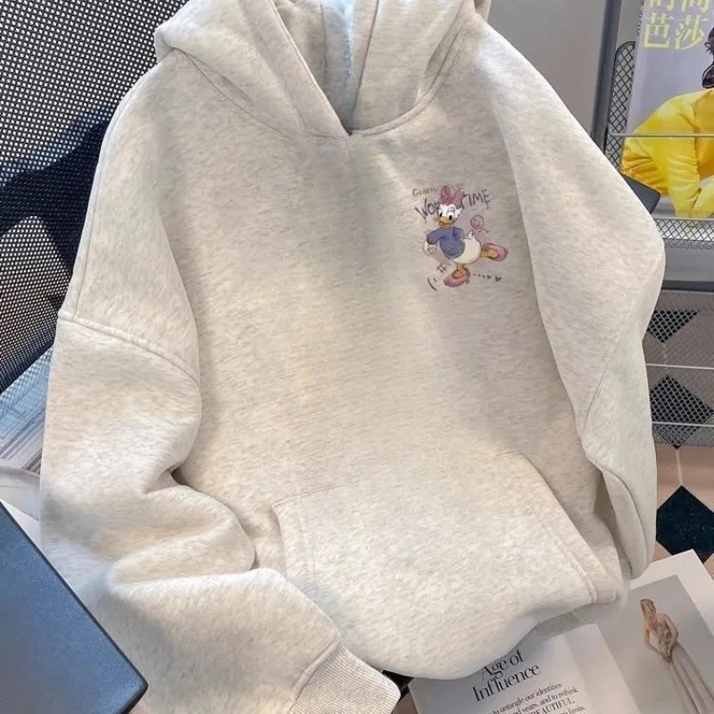 Bluza z kapturem dla kobiet w stylu amerykańskim retro z nadrukiem Kaczora Donalda, idealna na jesień i zimę, luźna bluza w stylu kampusowym z motywem amerykańskich kreskówek.
