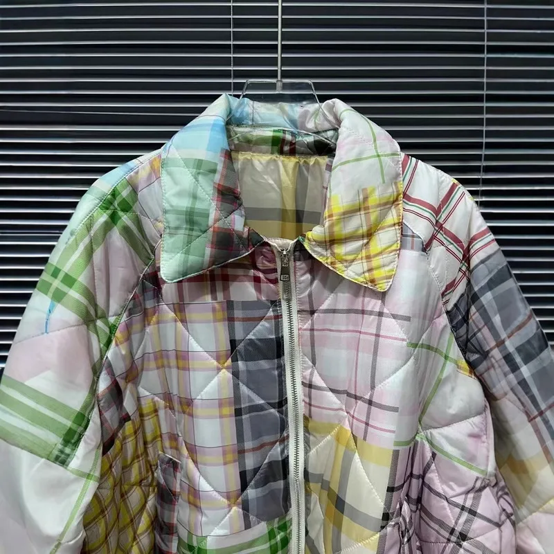 WTHT Mode Damen Farbverlauf Bunte Plaid Steppmantel 2024 Winter Trendy Revers Lange Ärmel Warme Jacke Weiblich 1LS455