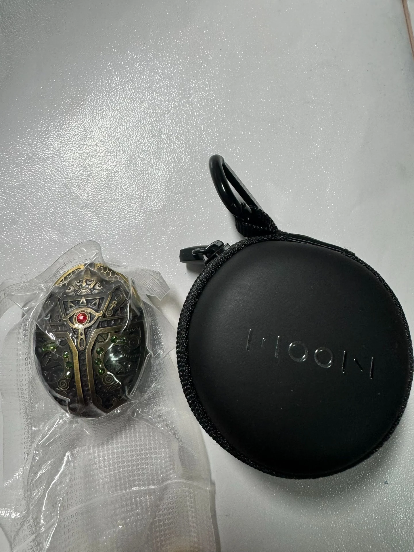 Used EDC Magic Beetle 3.0 EDC Push Card, Magnetic Version, Brand New and Unopened.