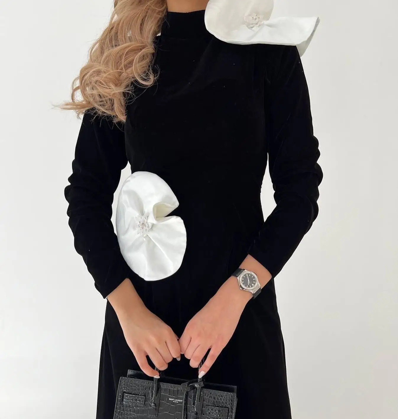 Jirocum A-Linie-Abschlussballkleid für Damen, hochgeschlossen, langärmelig, weiße Blumen, Party-Abendkleider, bodenlang, Kleid für besondere Anlässe