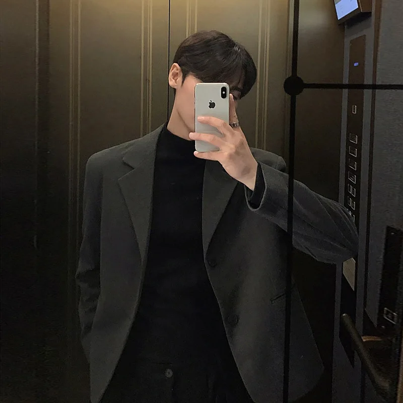 WTHT อินเทรนด์ผู้ชายสีทึบกระเป๋าไหล่ออกแบบ Blazer เสื้อแฟชั่นคู่หัวเข็มขัดเสื้อแขนยาวชาย 2A0603