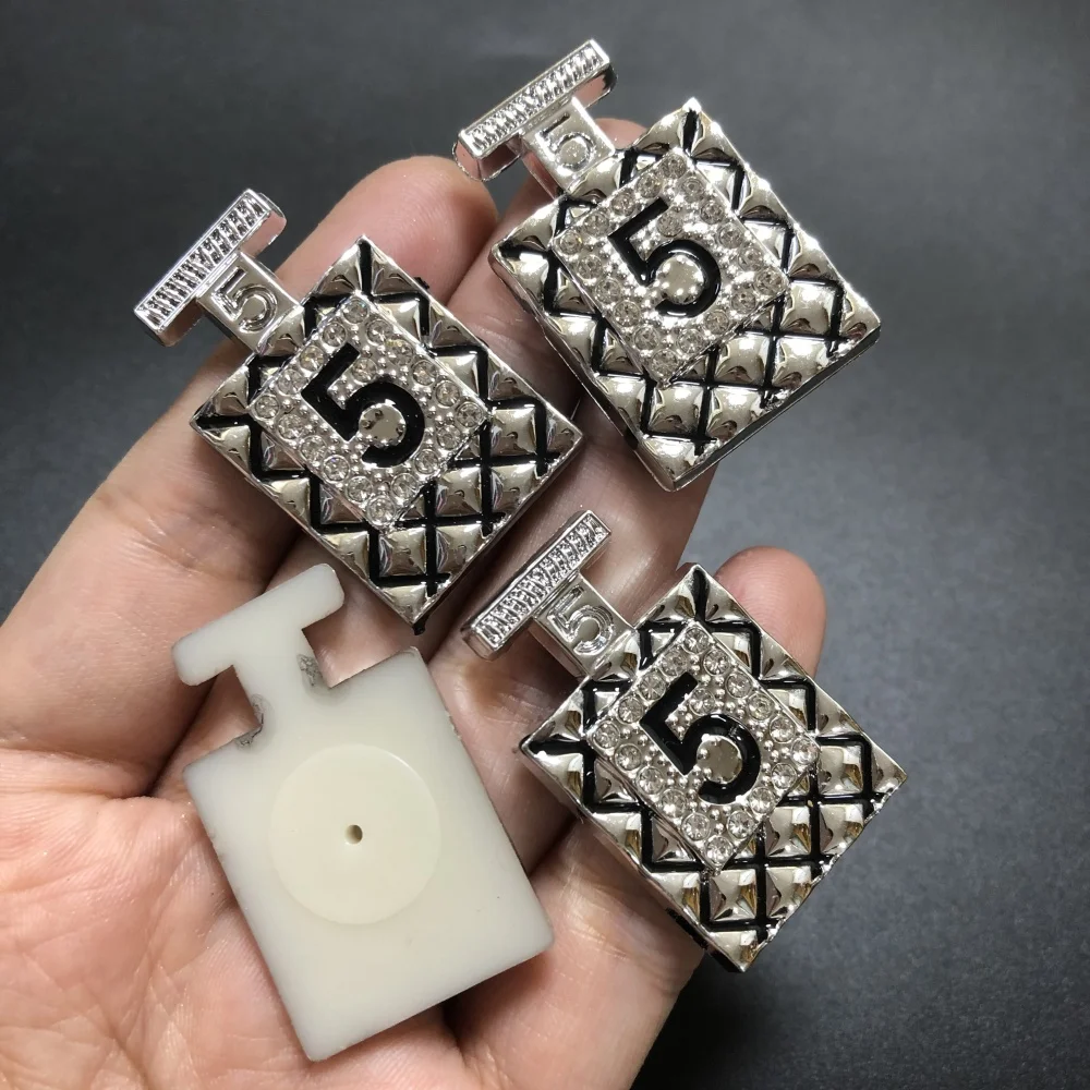 10 Stuks Valentijnsdag Glanzende Lipsticks Vijf Bloemblaadje Bloem Hars Plat Charms Diy Ambachten Junk Telefoon Case Decoratie Bulk Supply