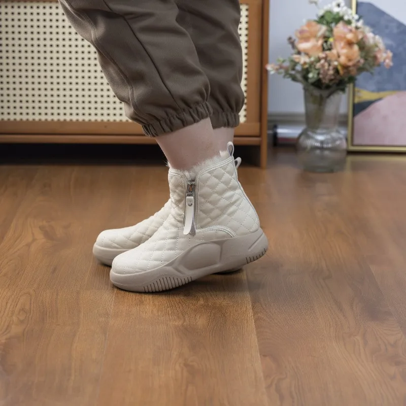 الشتاء المرأة أحذية الثلوج الجانب البريدي أحذية منصة عدم الانزلاق الدافئة المرأة حذاء كاجوال موضة حذاء من الجلد أحذية نسائية مريحة