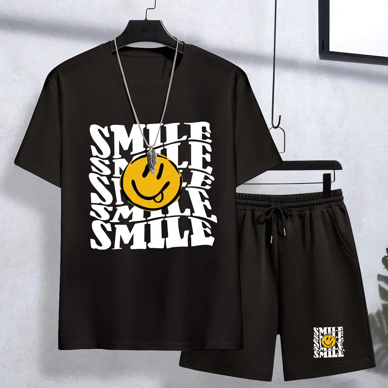 Men's casual and fashionable cool letter-print round-neck short-sleeved t-shirt and drawstring waist sport smile face set