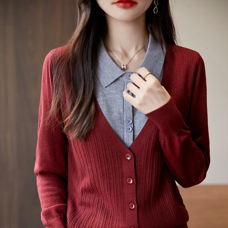 

Stylish and Fake Two Piece Color Contrasting Knitted Versatile 2025 New POLO Top Wool Fashion Long Sleeve Knitted Sweater