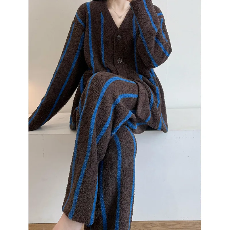 

2026 Retro Color-blocked Striped Half-fleece Suit Women Autumn Warm Knitwear Cardigan +pants 2 Piece Set Outerwear Loungewear