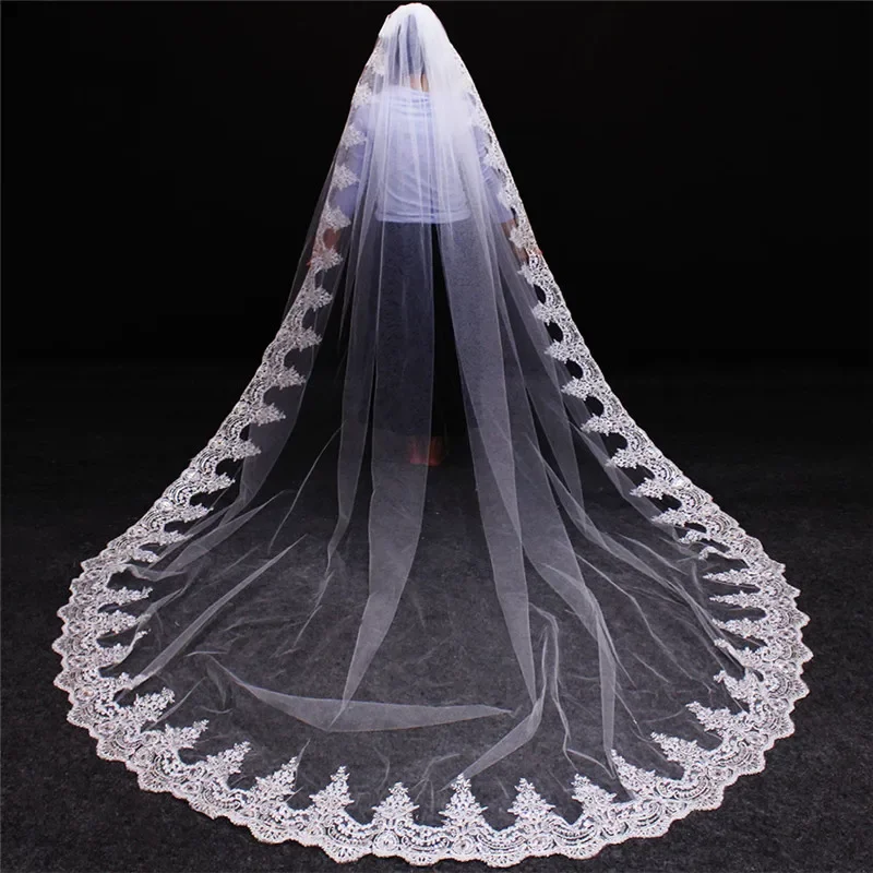 Real Photo 3m length 3m wide One Layer Wedding Veil With Comb White Lace Edge Bridal Veils Ivory Appliqued Cathedral Wedding