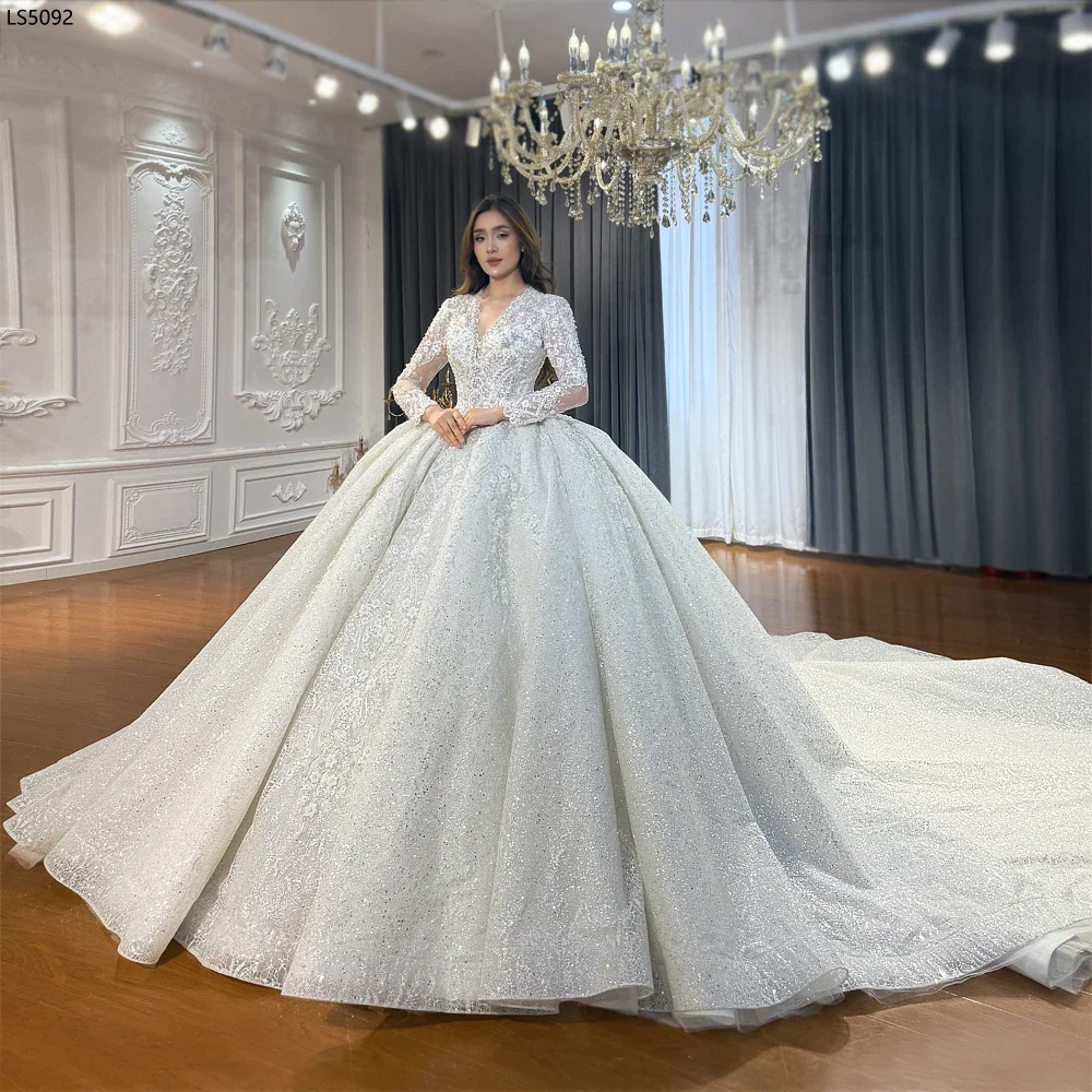 Customized Long Sleeves V-neckline Wedding Dresses For Brides Amanda Novias Oficial