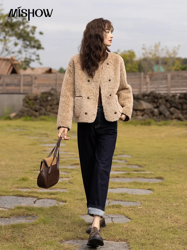 MISHOW Lamb Wool Coat for Women Winter Korean Short Single Breasted Oneck Jacket LooseThicken Warm Female Coats MXB45W0826