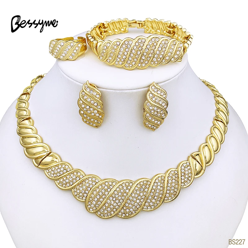 Luxury Dubai Jewelry Set For Women 18K Gold Plated Nigeria Party Set Jewelry Necklaces Earrings Bracelets And Ring