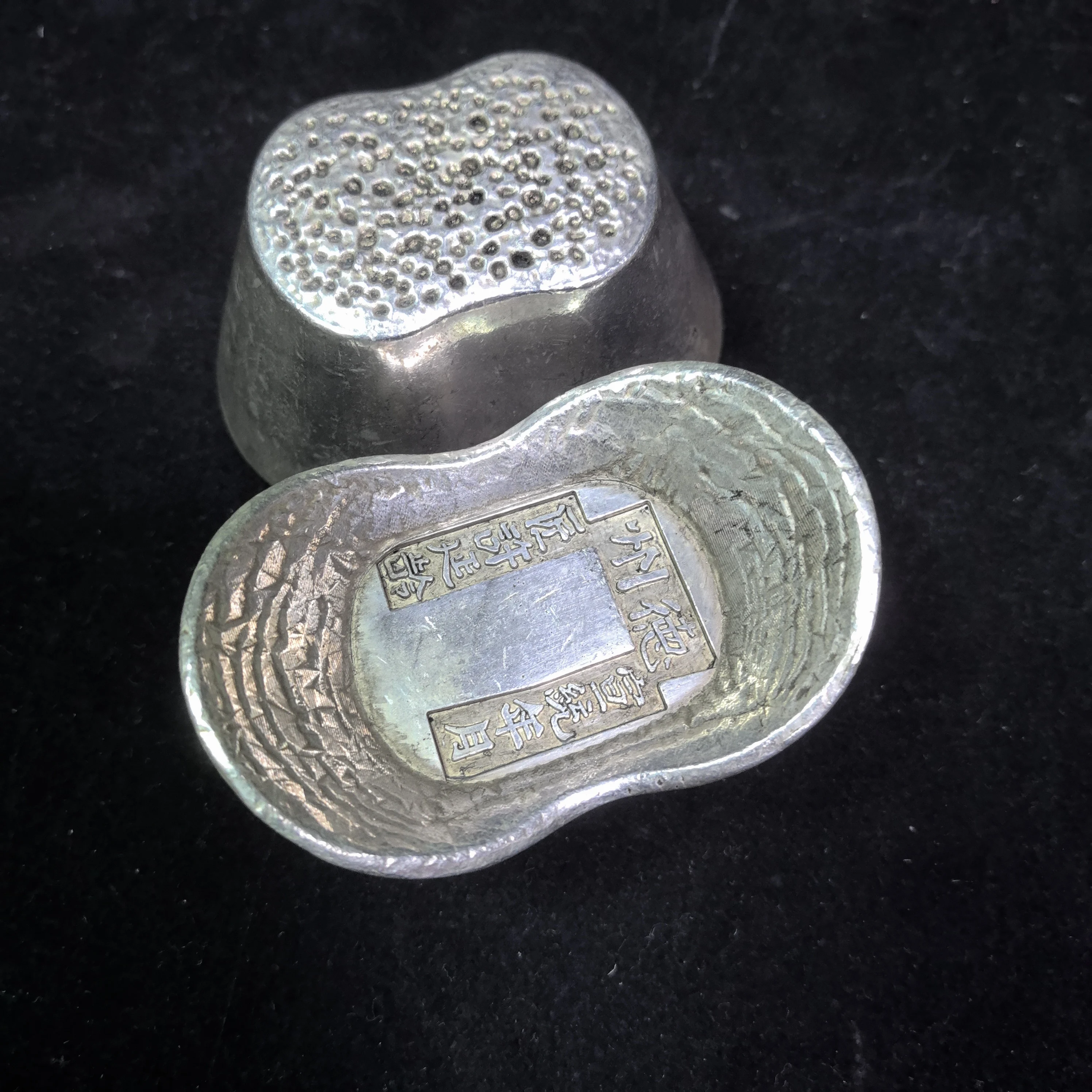 Silver ingots from the Xuantong period, antique silver ingot, home decoration, small table ornaments, film and television props
