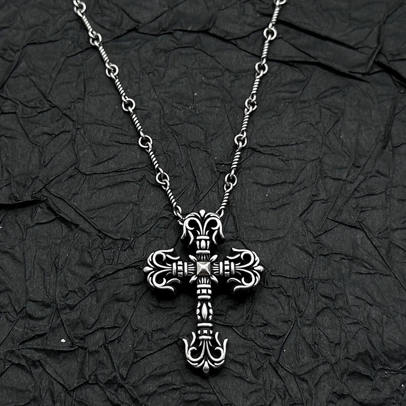 

S925 sterling silver, retro and old flame cross pendant necklace, European and American men's and women's niche personalities