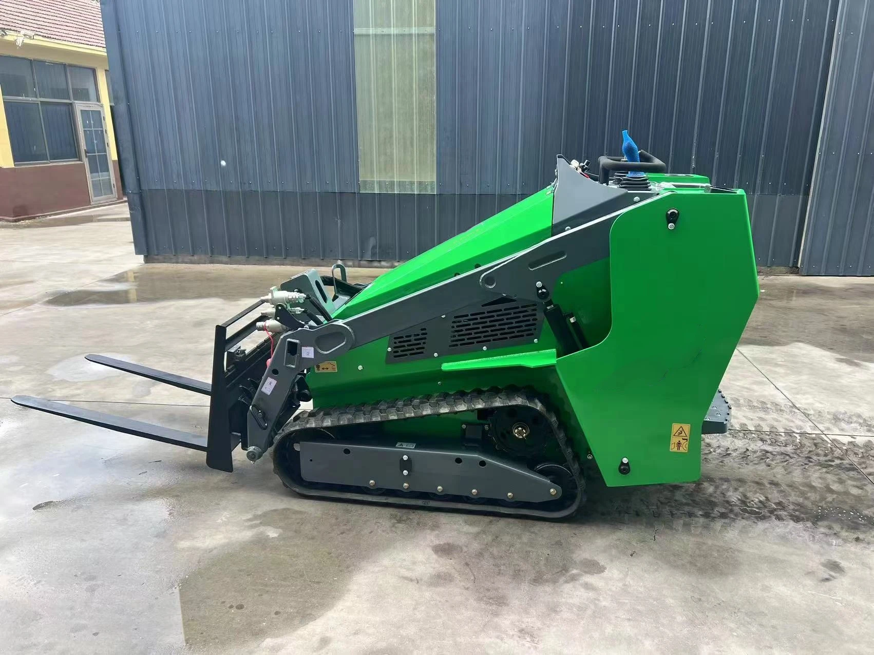 محرك EPA متتبع محمل كوبوتا متعدد الوظائف معدات بناء ميكانيكية مدمجة جرافة توجيه صغيرة الانزلاق #1