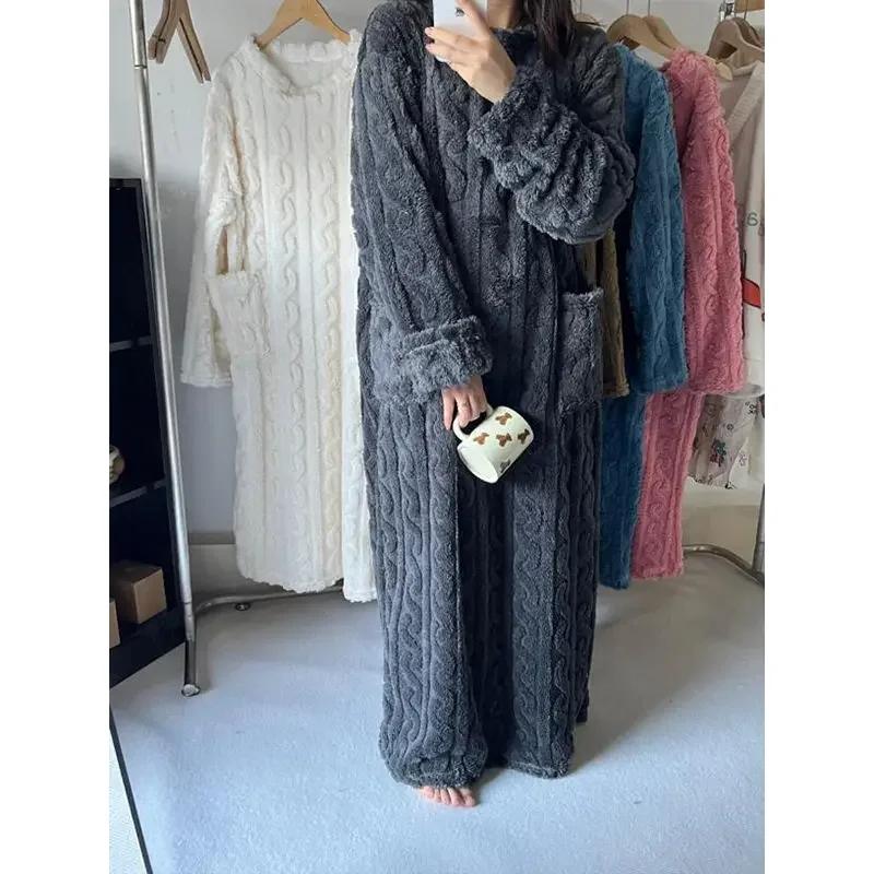 Winter Coral Fleece Sleepwear Women\'s Nightgown Long Night Dress Pajamas with Pockets Thickened  Dress Warm Home Clothes