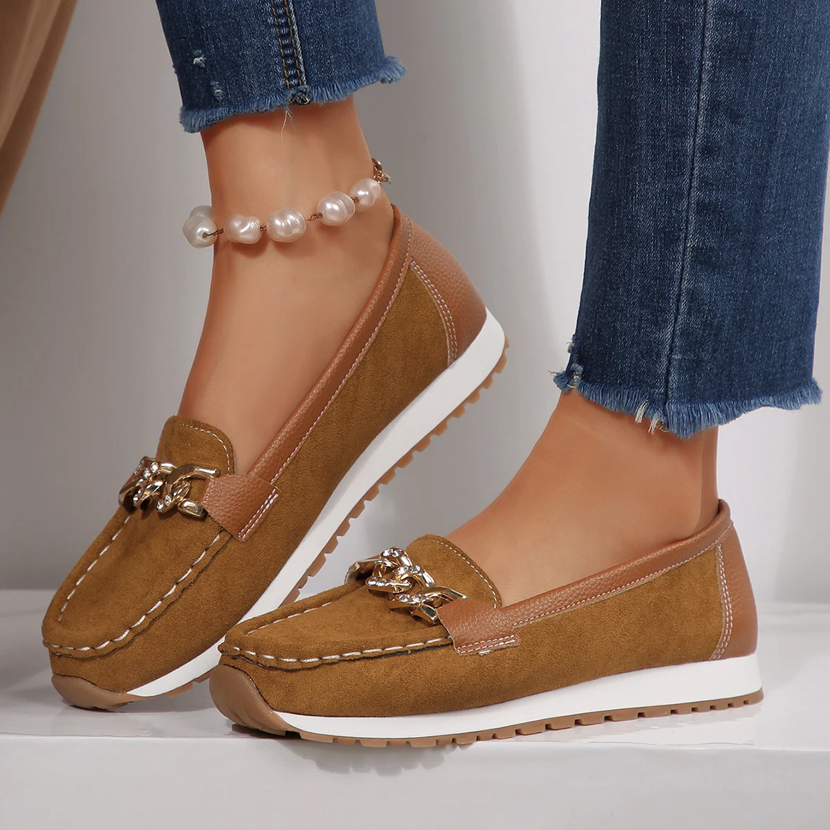 Women Loafers Casual Metal Chain Sport Shoes for Women Large Size Thick Bottom Single Shoes Round Toe Rubber Outsole Sneakers