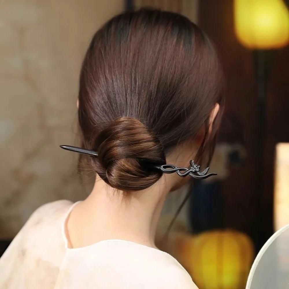 

Retro Style Chinese Style Hair Stick Irregular Shaped Flower Carving Flower Hairpin Plum Blossom Vintage Hairpin Vintage Jewelry