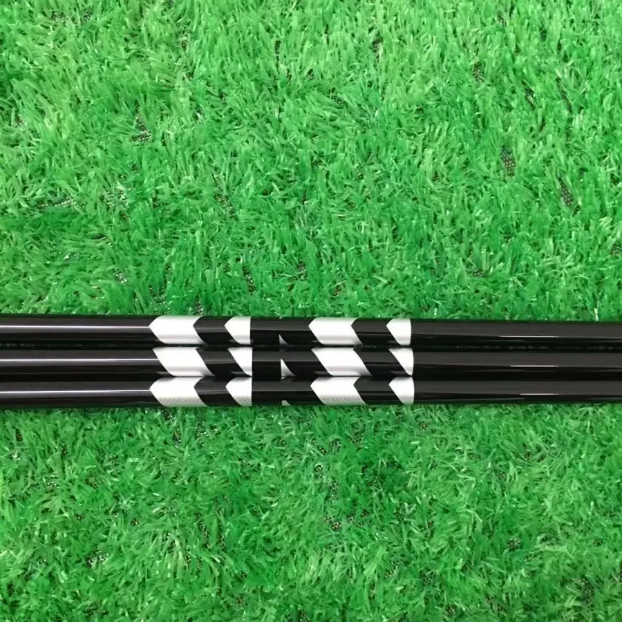 New Golf Clubs Shaft FU JI  VE   US blue/black 5/6 /R/SR/S/X Graphite Shaft Driver and wood Shafts Free assembly sleeve and grip