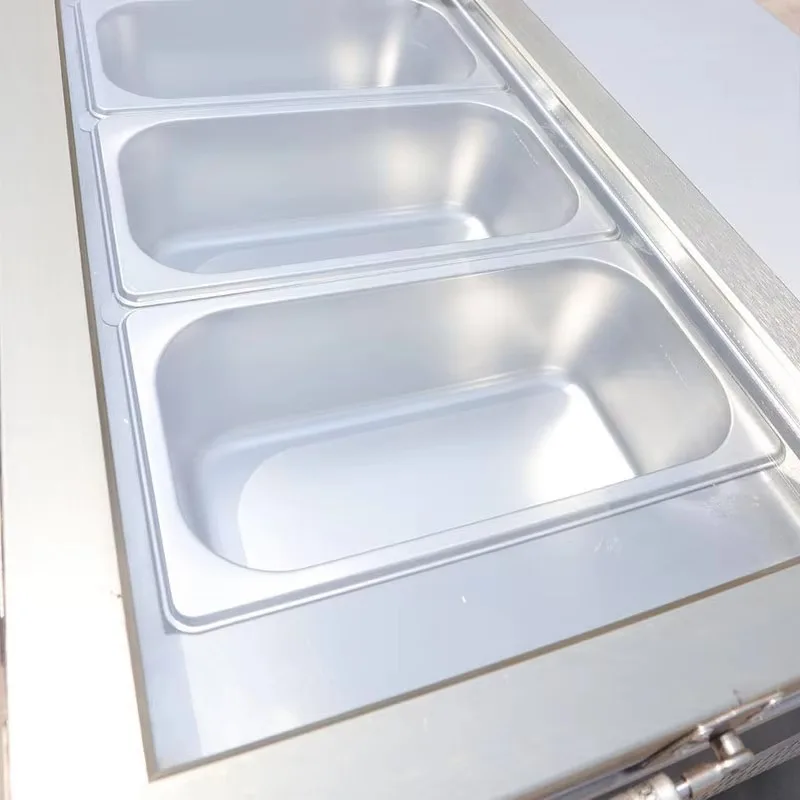 Mesa de operação de salada sem gelo de bancada refrigerada comercial com características de manutenção fresca com opções de resfriamento de ar e ventilador