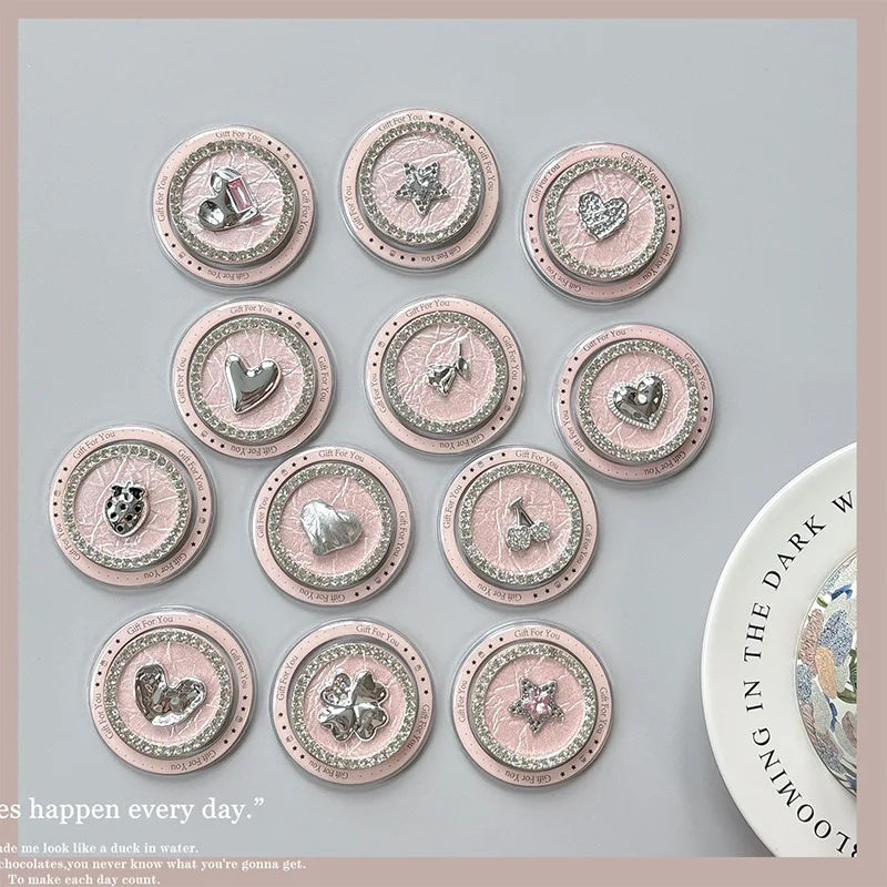 

Корейское металлическое сердце, клубника, пентаграмма, подставка для подушки безопасности для телефона, магнитная адсорбция для Iphone 17, Samsung S26, ручка, держатель Tok, кронштейн