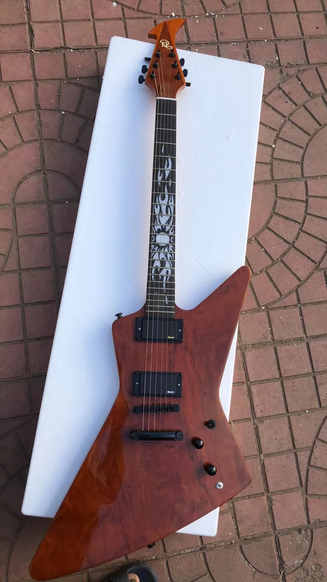 

6 String Electric Guitar Mahoney Body