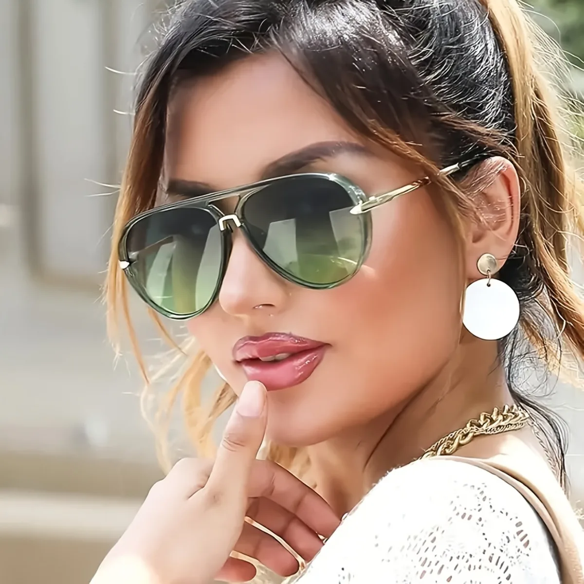 

Trendy Frame Fashion Sunglasses for Men Women Outdoor Party Vacation Travel Driving Decor Photo Prop