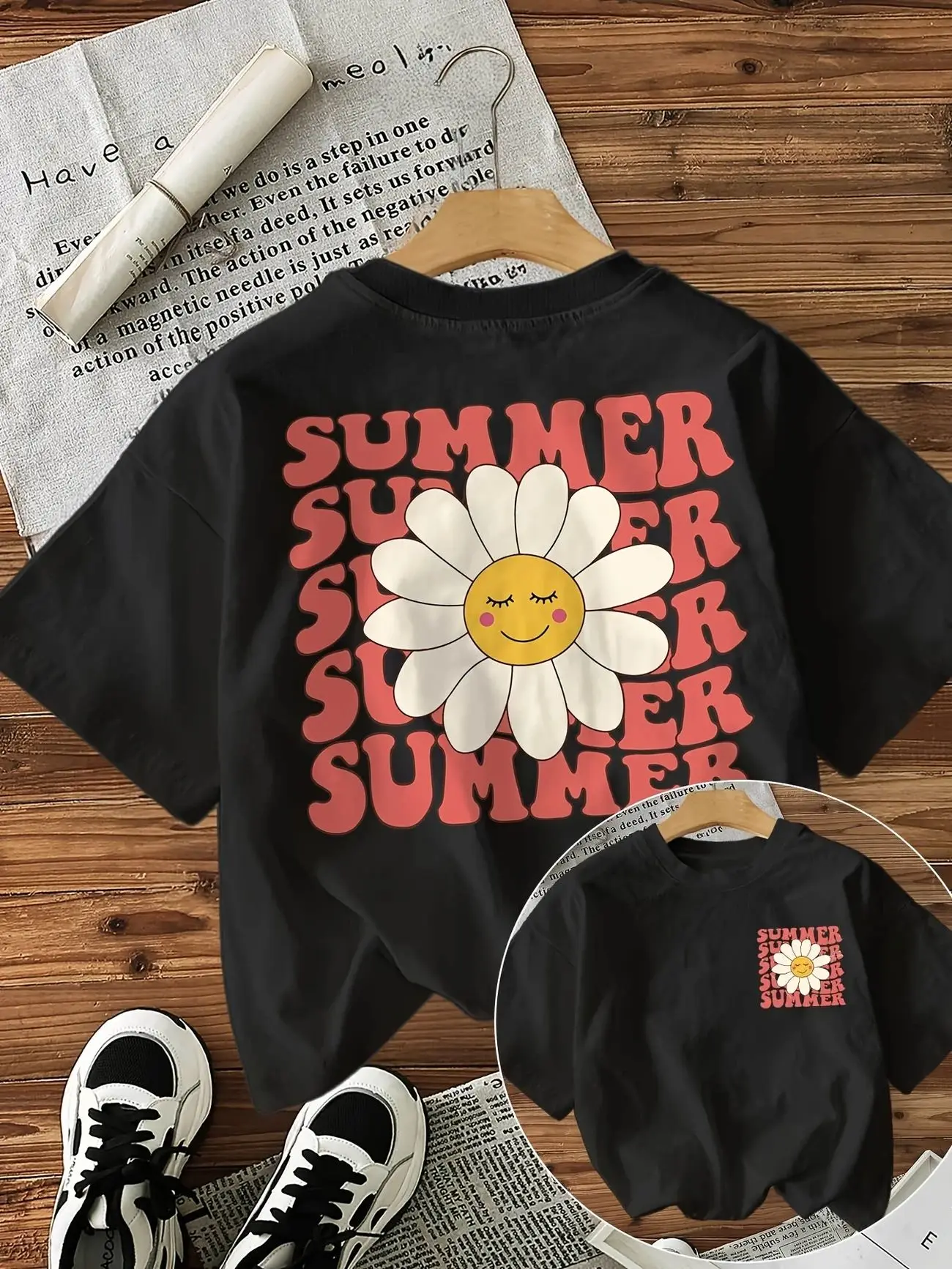 

Летняя футболка больших размеров с тематическим рисунком, с коротким рукавом и принтом «Маргаритка» ЛЕТО".