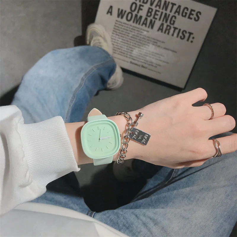 นาฬิกาข้อมือควอตซ์สำหรับผู้หญิงผู้หญิงหญิงสาวนาฬิกาหนังนาฬิกาข้อมือผู้หญิงสไตล์สปอร์ต