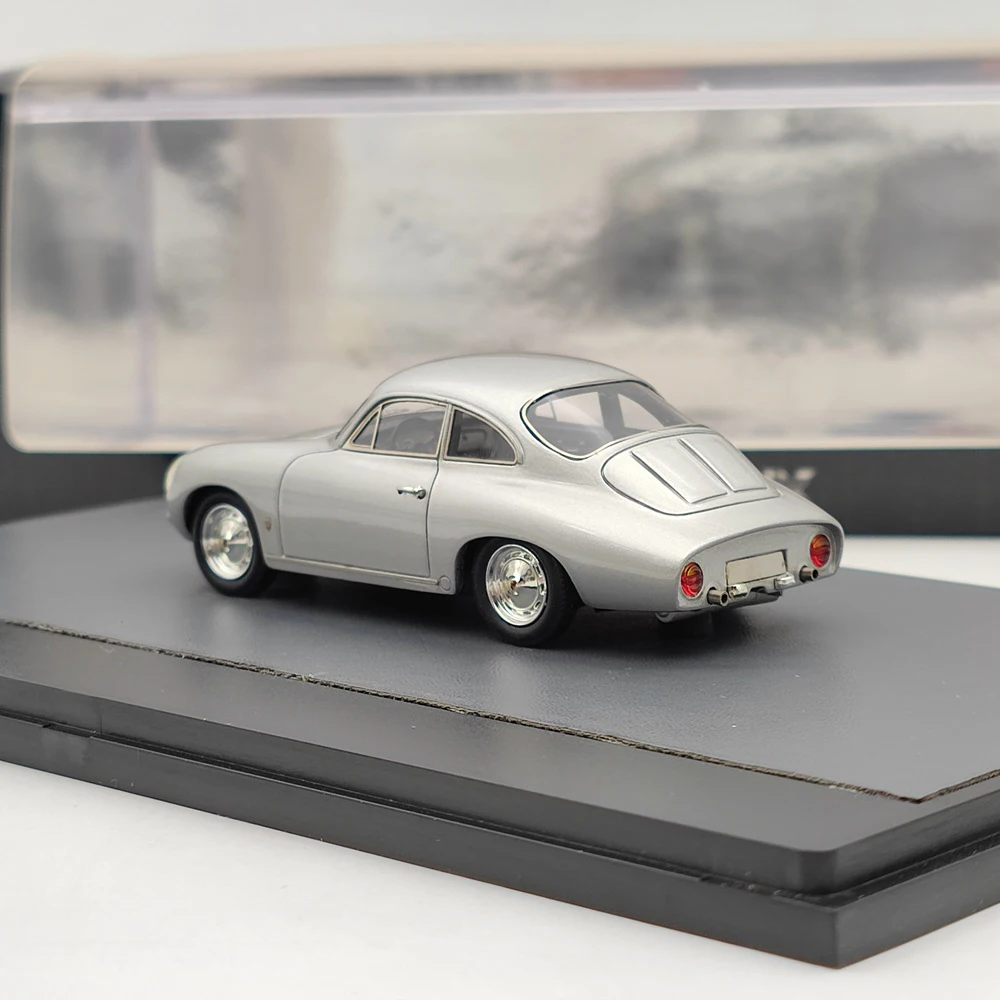 MATRIX-MODELS 1/43 for 1961 356B 1600 Reutter Ghia-Aigle Silver MX41607-011 Resin Model Car Limited Collection Auto Toys Gift