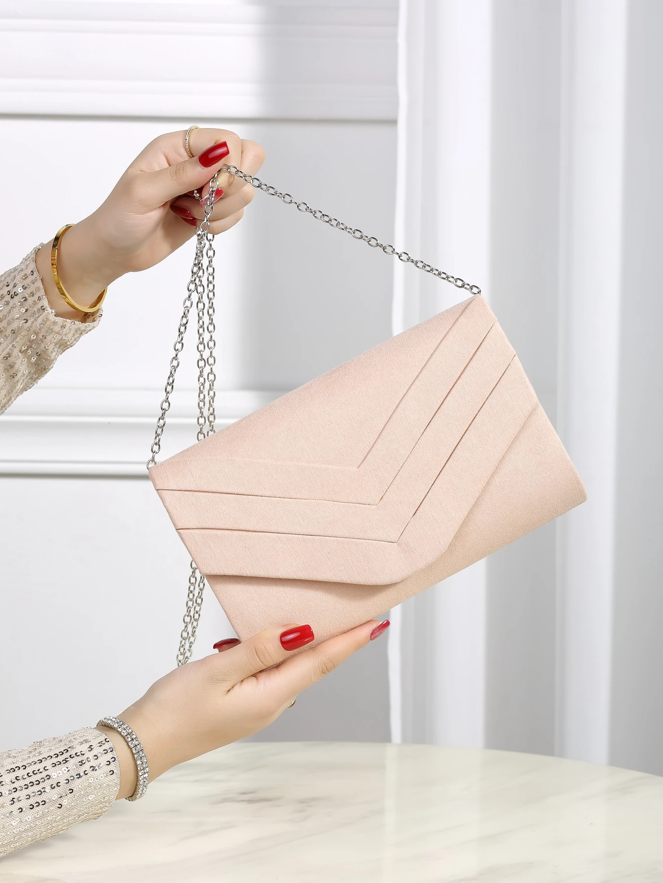 Luxury Evening Bag, Elegant, Sophisticated, Charming, Quiet Luxurious Metal Trimmed Chain Square Velvet Bag Square Bag For