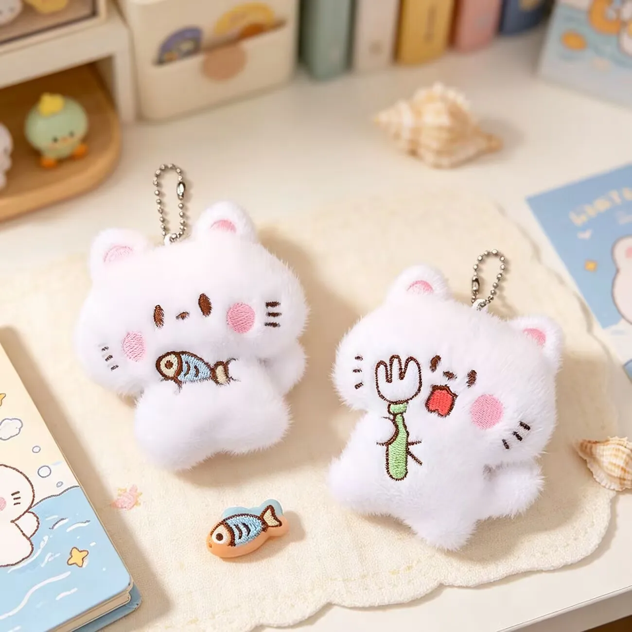 Kawaii Keychain Cute Plush Cat Doll Pendant Key Chain Girls Backpack Stuffed Keychain Soft Toy Couple Bag Decorative Gifts