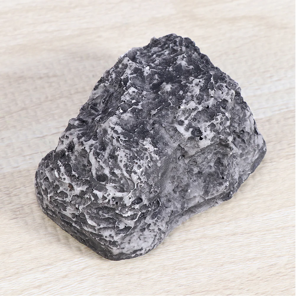 2Pcs Resin Fake Stone Key Hider Outdoor Box Secure Hidden Space for Spare Keys Yard Garden Hide A Key Outdoor Stone