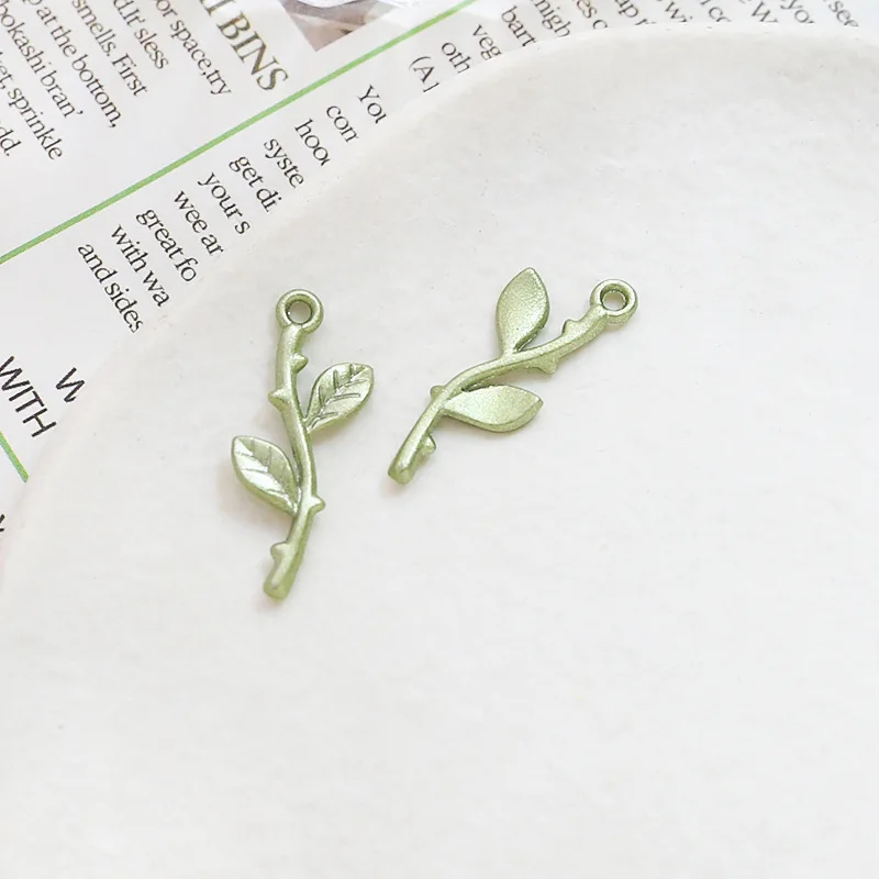 10 Stuks Vintage Delicate Wilgenbladeren Charme Voor Vrouwen Hanger Ketting Diy Sieraden Maken Liefdevol Accessoires