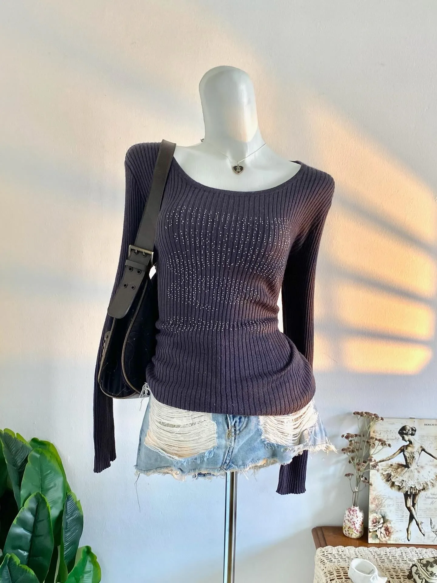 Grunge Alt Women Dark Gray Heart Rhinestone Ribbed Knit Top Scoop Neck Slim Long Sleeve Y2K Fitted Vintage Blouse