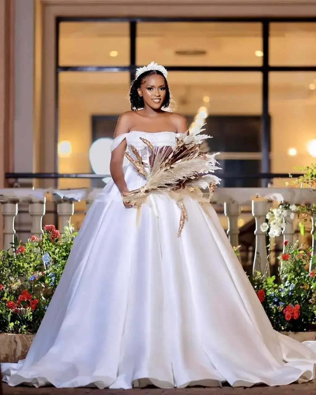 Customized Newest Off The Shoulder Satin African Wedding Dress Robe De Mariée Illusion Shinny Beads Sequins A-Line Bridal Gown
