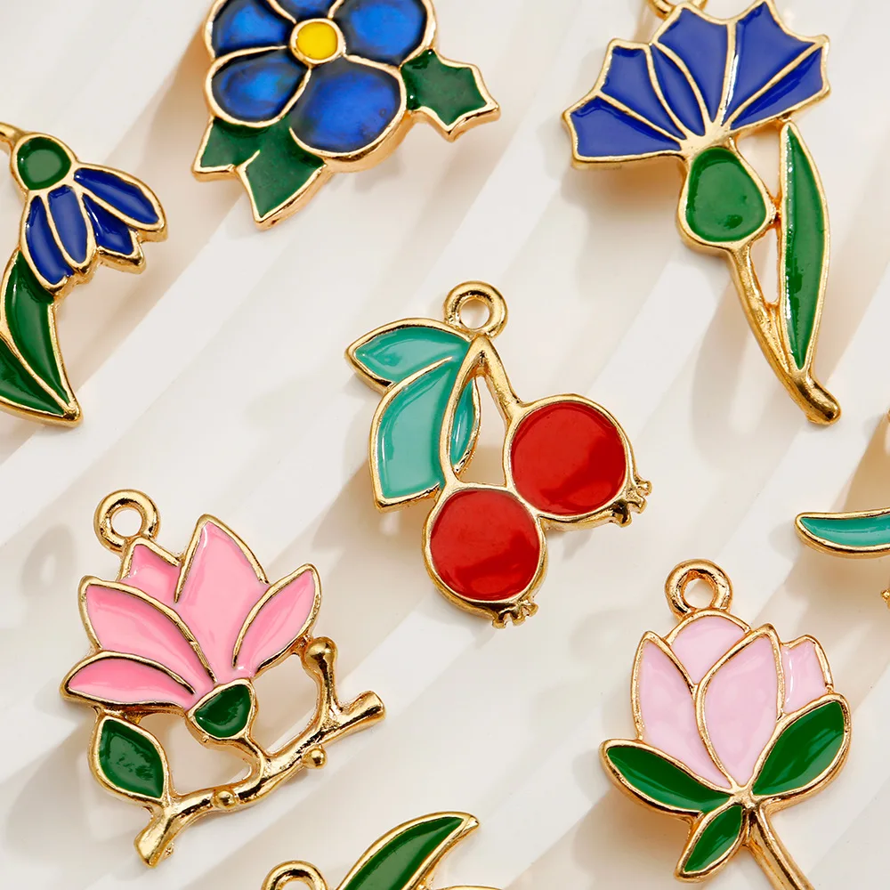 إكسسوارات وحلي مصنوعة من خليط معدني يمكنك صنعها بنفسك، ومعلقات بالتنقيط على شكل زهرة الكرز بالزيت، والأقراط والقلائد والإكسسوارات