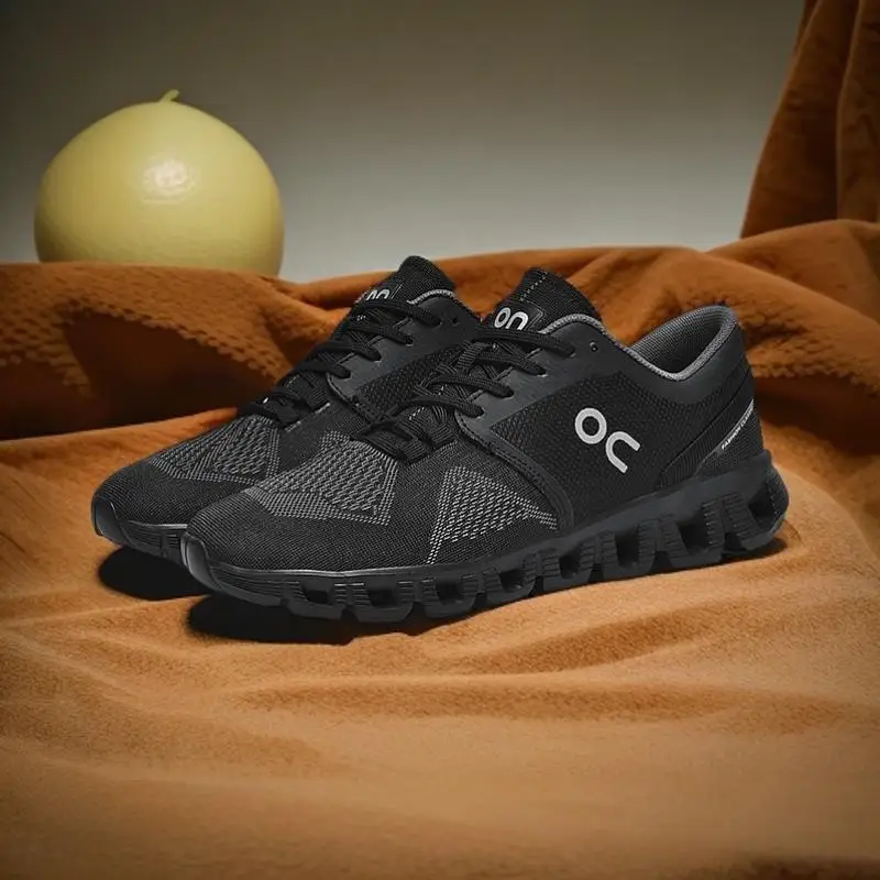 

Winter Warmth and Style: Fleece-Lined Lace-Up Women's Casual Sneakers