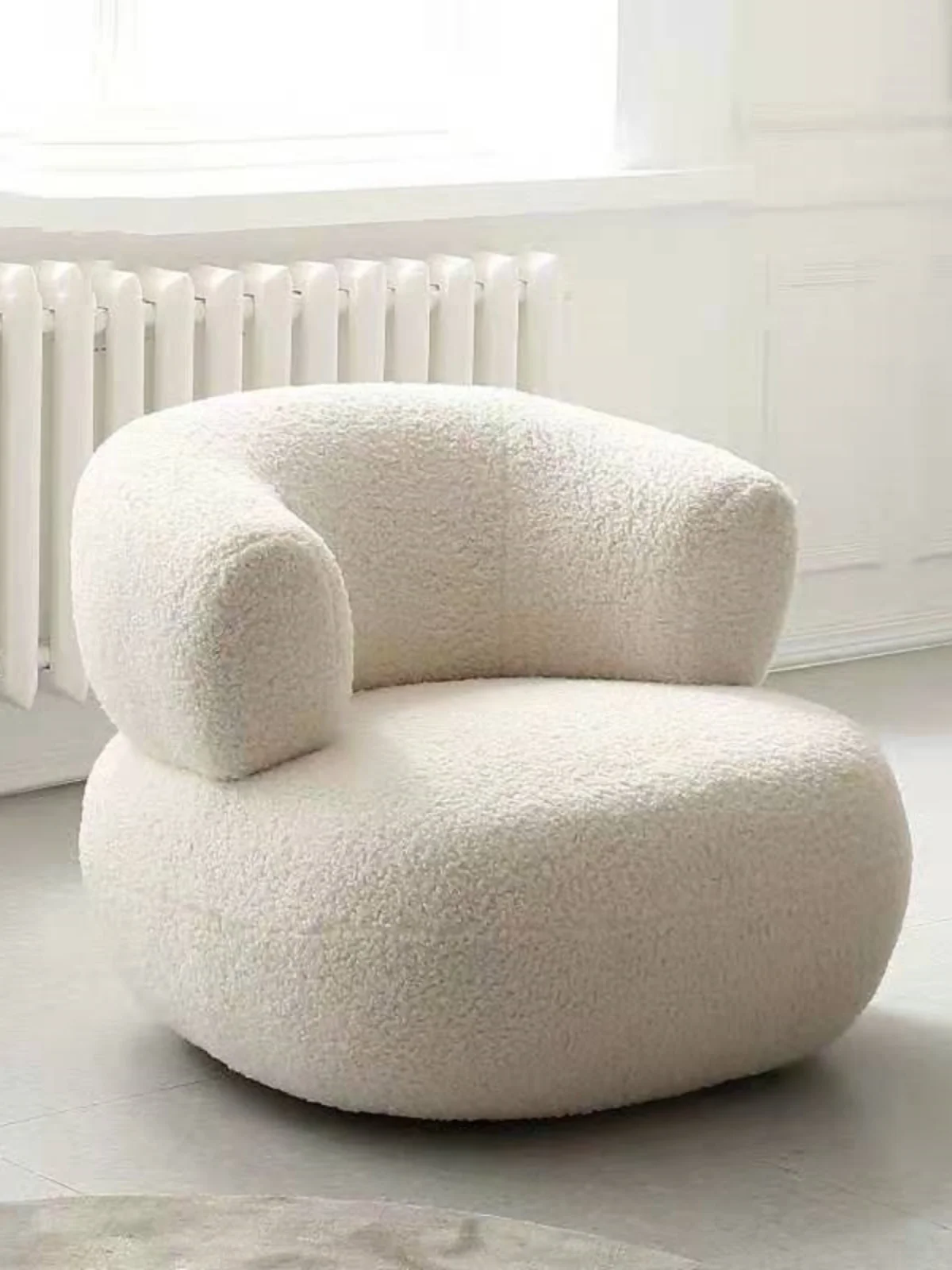 Nordic Living Room Imitation Lambswool Sofa Chair Creative Single White Leisure Sofa Simple Bedroom Lazy Sofa Seating Area Sofas