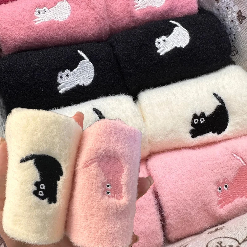 Calcetines gruesos de terciopelo de visón peludo y acogedor con bonito gato, medias de felpa cálidas para dormir en casa, calcetines de lana esponjosos para otoño e invierno